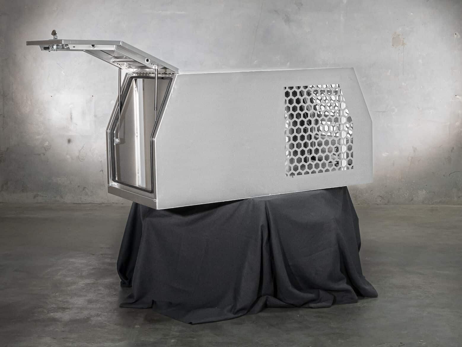 Open top dog box allowing easy access to compartments