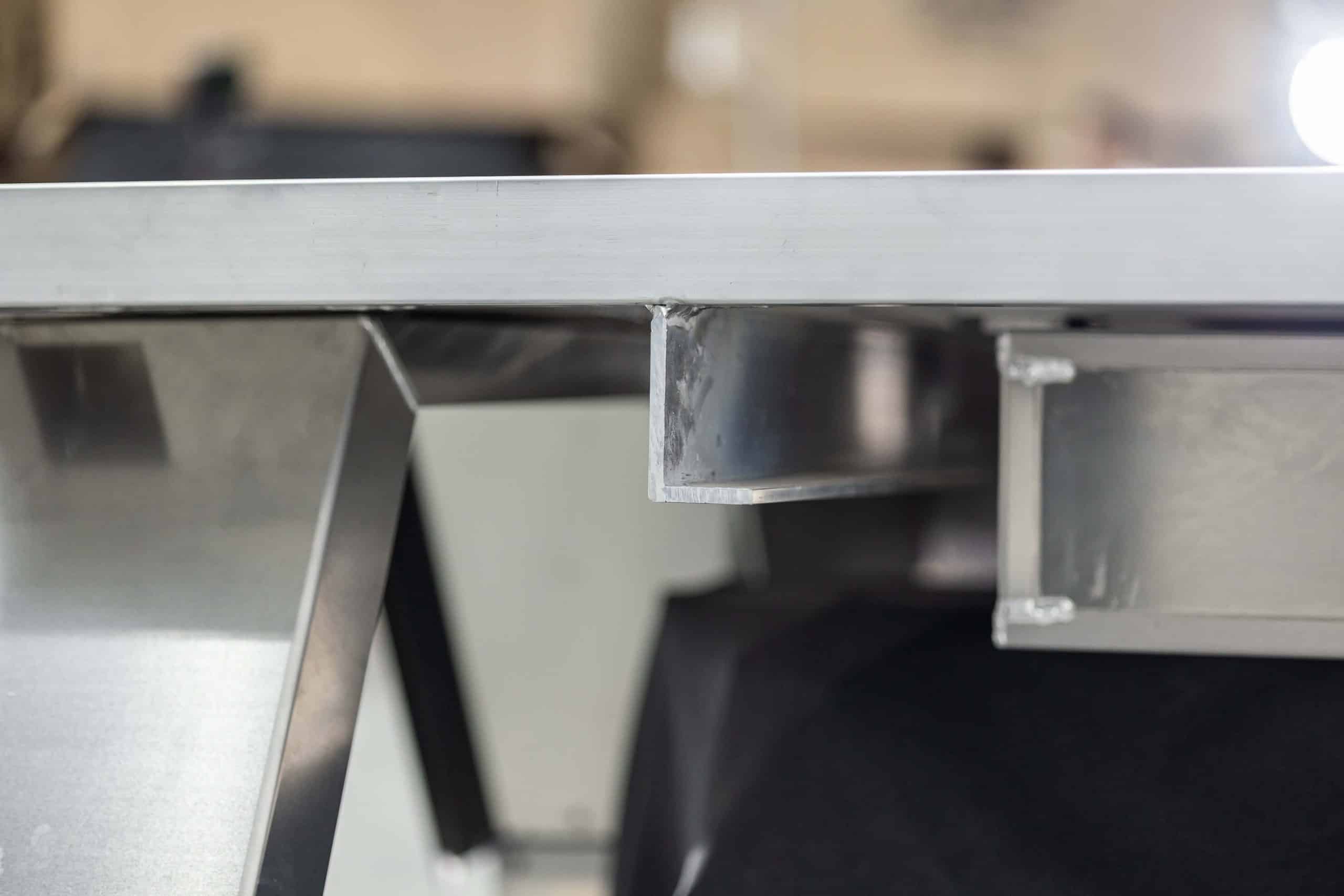 Heavy-duty raw alloy tray offering long-lasting performance