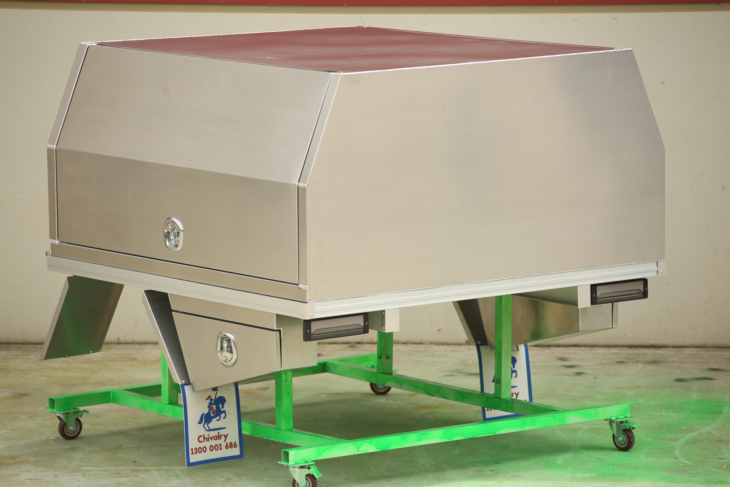 UTE canopy and tray system crafted from high-grade aluminium