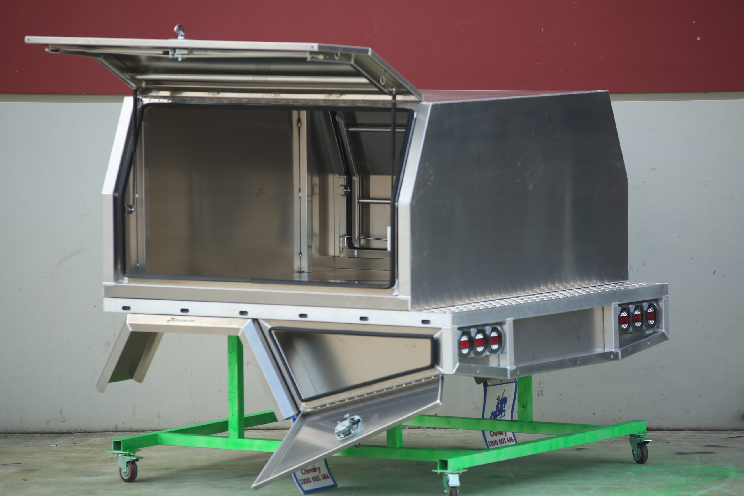 Polished metal UTE canopy setup with simple, durable design