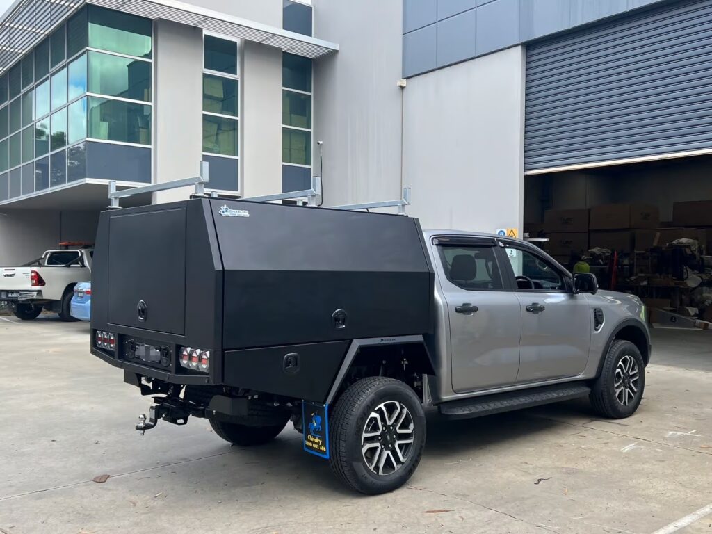 Why Tradies & 4WD Enthusiasts Rely On Aluminium Canopies